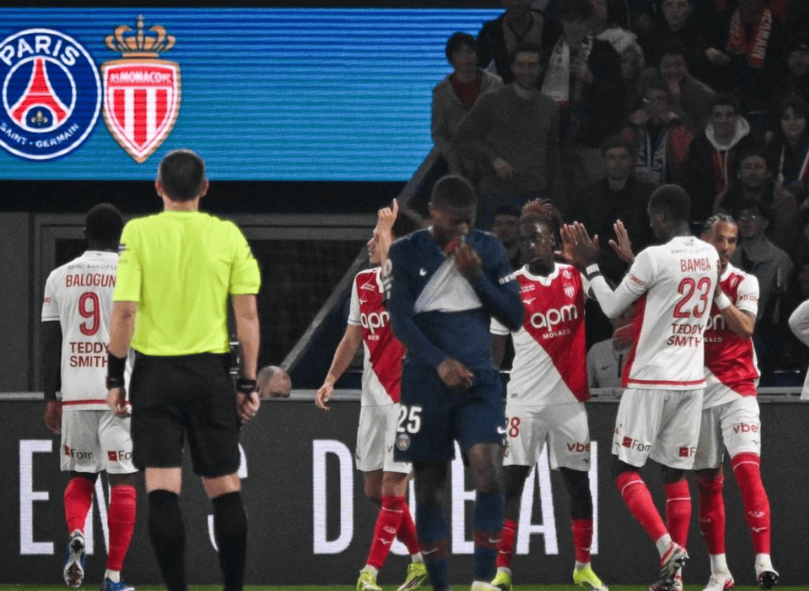 1-3！2-1！疯狂一夜，大巴黎爆冷，皇马补时绝杀，利物浦成功复仇